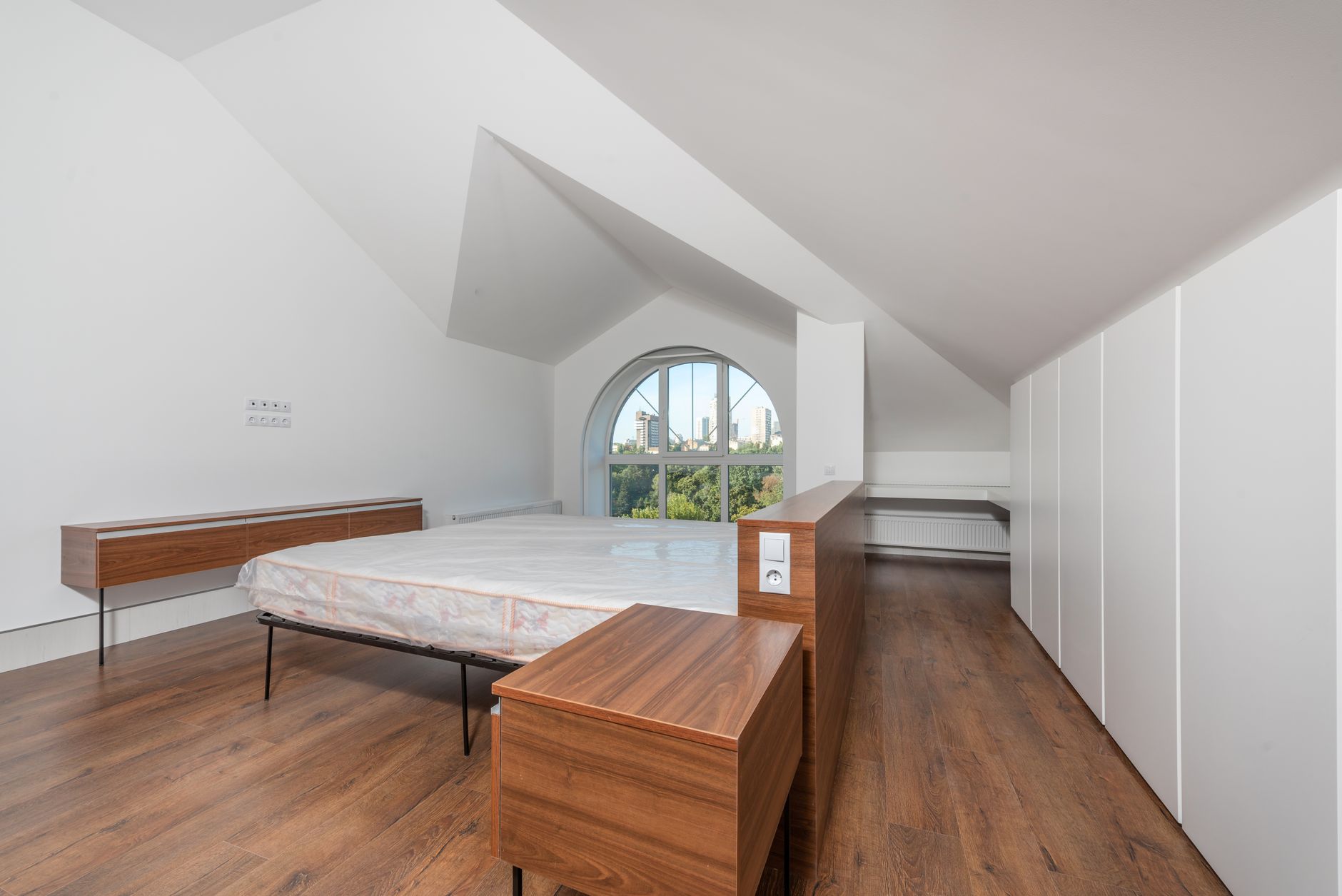 Traitement punaises de lit équipe à La Celle-Saint-Cloud